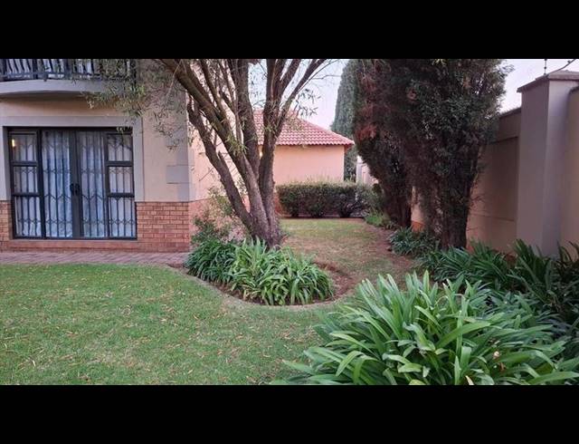 3 BEDROOM APARTMENT FOR SALE IN RAVENSWOOD